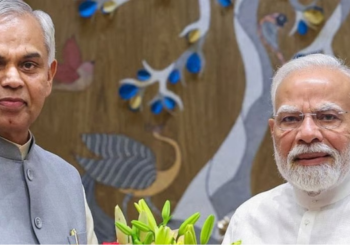 गुजरातच्या हातात महाराष्ट्राचे राजभवन!