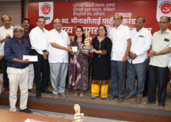 स्व. मीनाक्षीताई पाटील वक्तृत्व करंडक: प्रार्थना बेटकर ठरल्या मानकरी