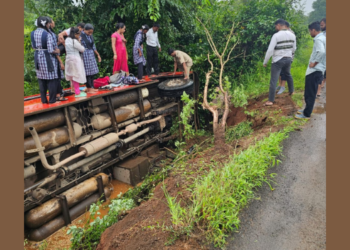 कोलाड- भाले एसटी बस पलटी