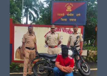 गाडी चोरणारा तोतया पोलीस गजाआड