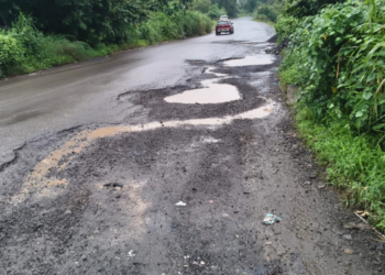 कोलाड-सुतारवाडी रस्ता खड्डेमय