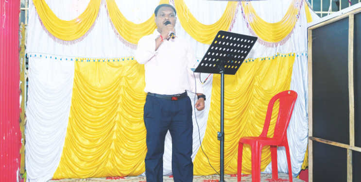 अलिबागमध्ये रंगली कराओकेची मैफिल