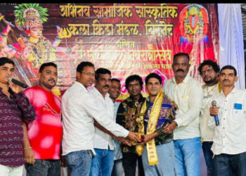 चिरनेरच्या कोहिनूर गायकांचा महासन्मान