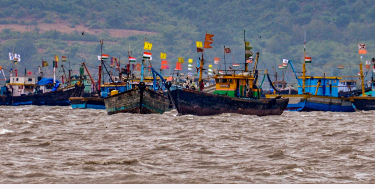 मुरूड तालुक्याला पावसाने झोडपले