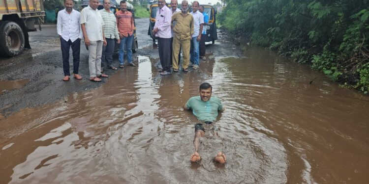 अलिबाग-वडखळ महामार्गाची दुरवस्था