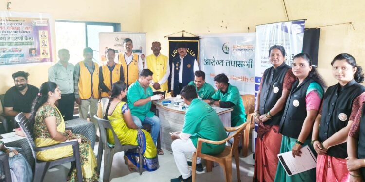 आरोग्य तपासणी शिबिराला उत्स्फूर्त प्रतिसाद