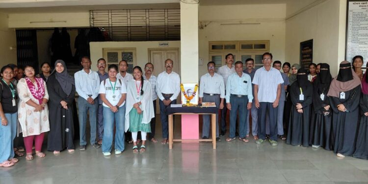 प्रबोधनकार ठाकरे जयंती उत्साहात साजरी