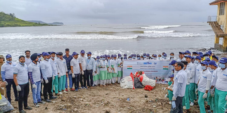मुरुड किनारी सागर स्वच्छता मोहीम