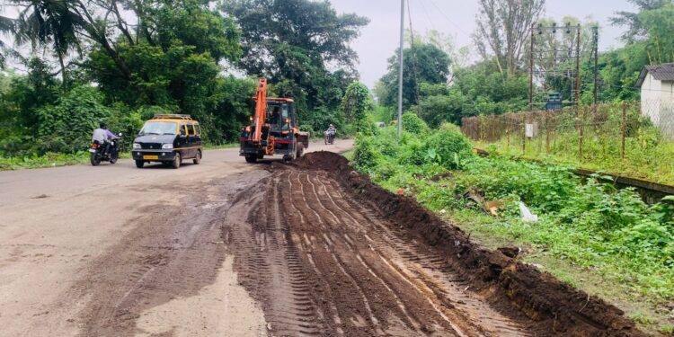 अलिबाग-वडखळ रस्ता वादाच्या भोवऱ्यात