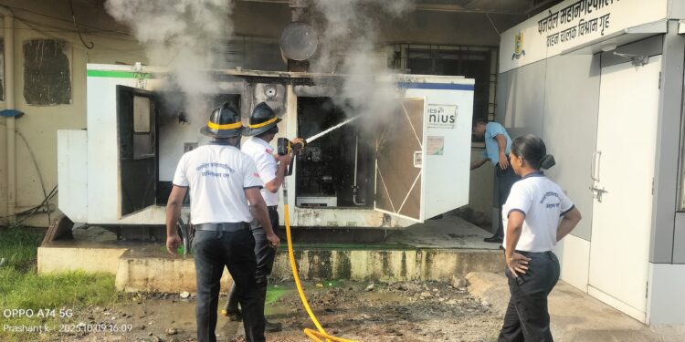 पनवेल महापालिका मुख्यालयातील जनरेटरला अचानक आग