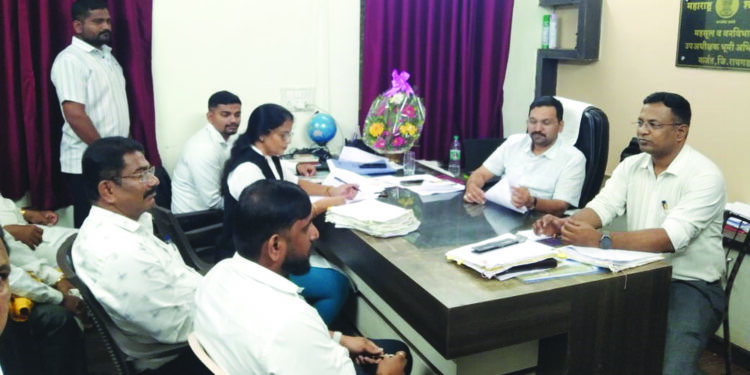 सेवा पंधरवड्यात रस्त्याचे प्रश्न निकाली