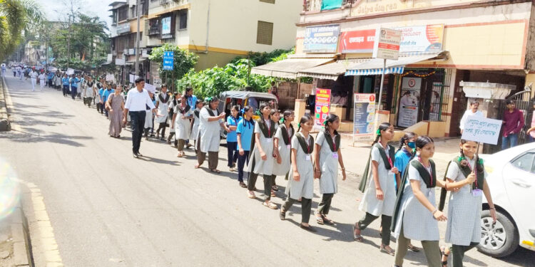 विद्यार्थ्यांचा जंक फूड विरोधी नारा