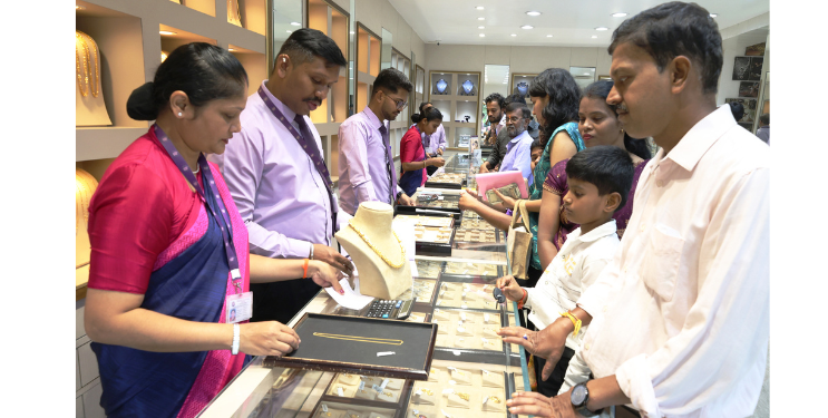 दसऱ्याच्या मुहूर्तावर बाजारात तेजीचे वातावरण