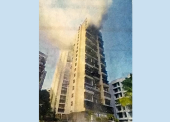 खारघरमधील ट्रायसिटी सिम्फनी इमारतीला आग