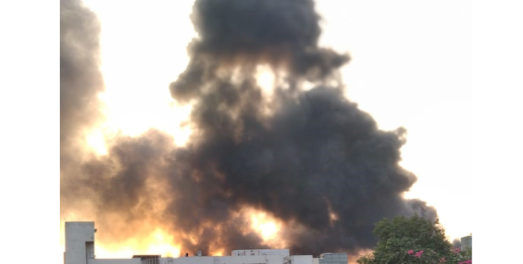 रबाळे एमआयडीसीमध्ये भीषण आग