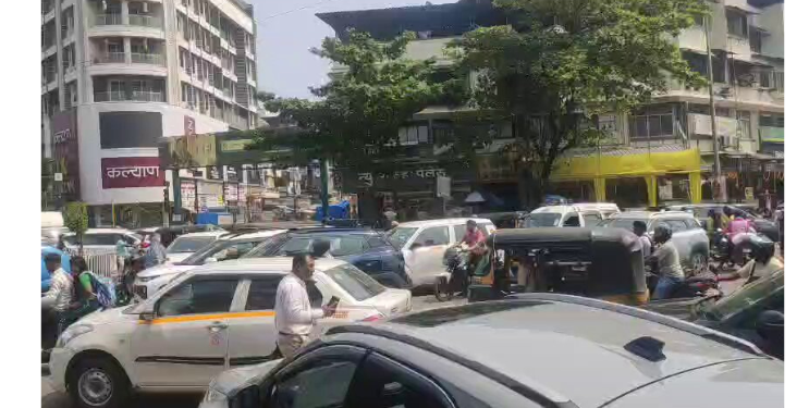 पनवेलमध्ये दिवाळीपूर्वी वाहतूक कोंडी; नागरिक त्रस्त