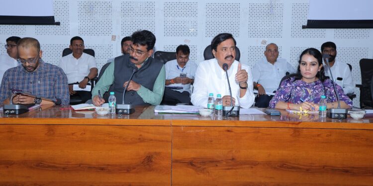 रस्ते तात्काळ पुर्ण करा- तटकरे