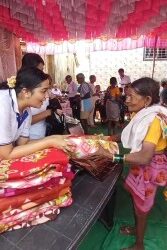 आदिवासी बांधवांना दिवाळी भेट