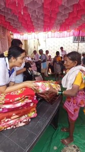 आदिवासी बांधवांना दिवाळी भेट