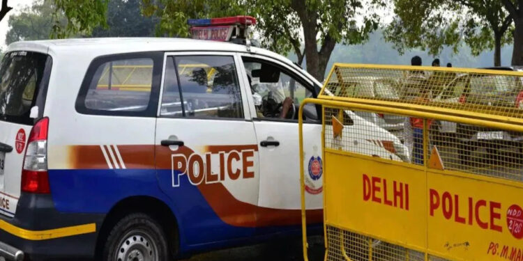 दिल्लीतील कोर्ट, शाळा उडवण्याची धमकी