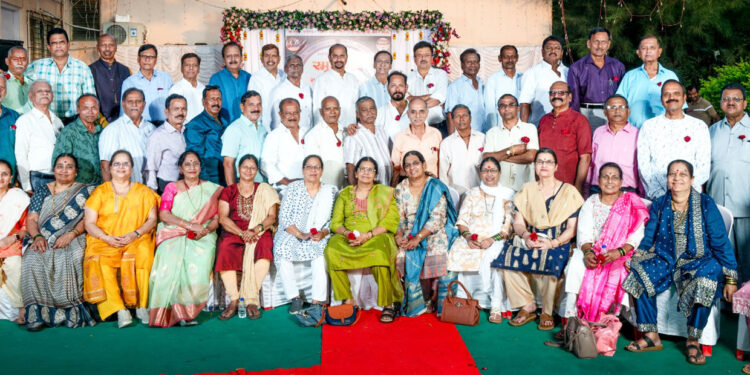 सर एस एस विद्यालयात दरवळला आठवणींचा स्मृती गंध