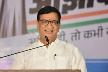 बाळासाहेब थोरातांकडून सत्ताधिकाऱ्यांची खिल्ली