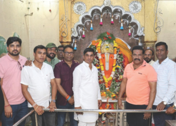 महागणपतीच्या दर्शनासाठी भाविकांची अलोट गर्दी