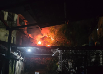 अलिबागमध्ये घराला आग