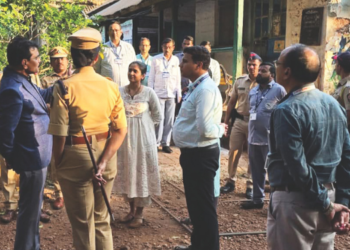 नगरपरिषदेच्या पार्श्वभूमीवर जिल्हाधिकाऱ्यांची पाहणी