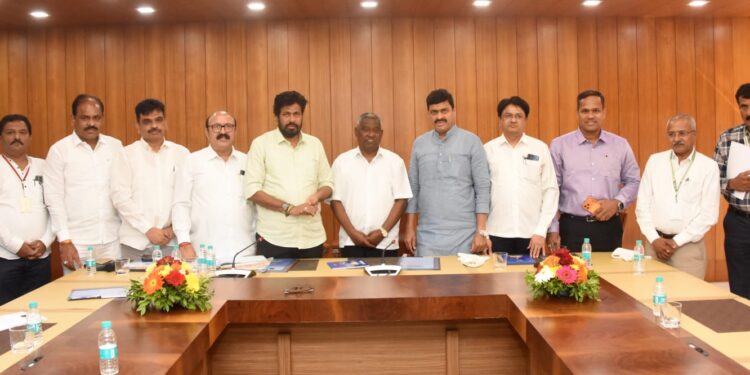 शेवटच्या स्तरापर्यंत कर्जमाफी करा- जयंत पाटील