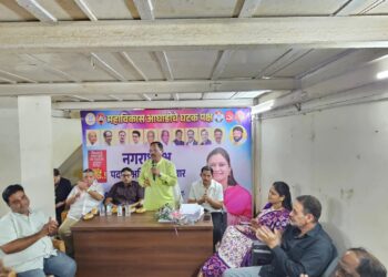 आघाडीच्या जनसंपर्क कार्यालयाचे उद्घाटन