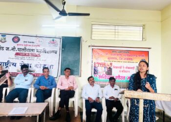 सन्मानाने जगण्याचा मूलमंत्र म्हणजे संविधान