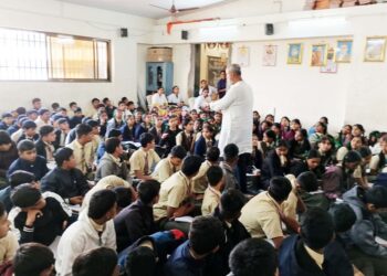 शारदा मंदिर शाळेत भाषा कार्यशाळा