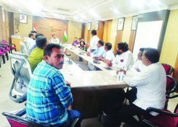 आंबा पीक विम्याच्या रकमेपासून शेतकरी वंचित