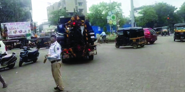 अनधिकृत पार्किंगला लागणार चाप