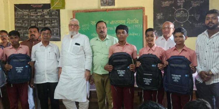 ग्रामीण भागातील विद्यार्थ्यांना ‘वेद’ची साथ