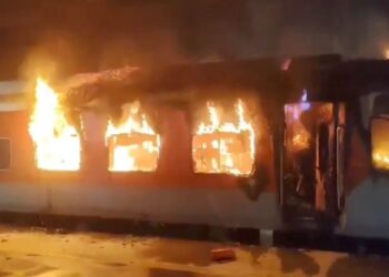 टाटानगर-एर्नाकुलम एक्सप्रेसला आग