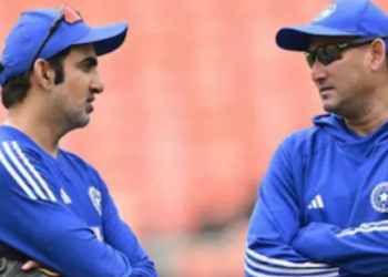 गंभीर-आगरकरवर टांगती तलवार?