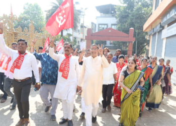 शेकापच्या चार उमेदवारांचे अर्ज दाखल