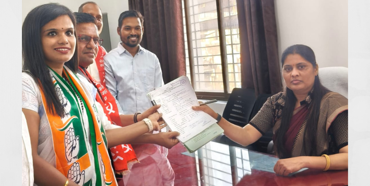 महादेव वाघमारे यांचा अर्ज दाखल