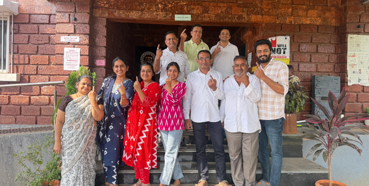 दुपारी साडेतीन वाजेपर्यंत 54.9 टक्के मतदान