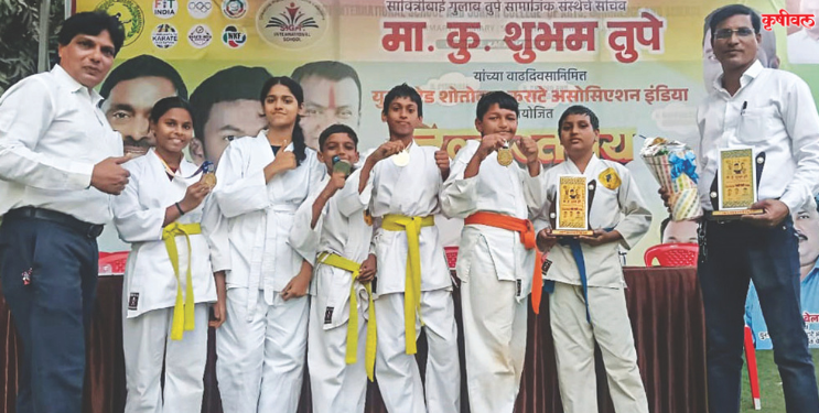 विद्यार्थ्यांचे जिल्हास्तरीय कराटे स्पर्धेत यश