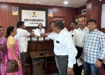 परप्रांतीयांना जमीन न देण्याचा ठराव