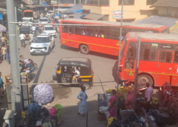 रेवदंडा बाजारपेठेला वहातूक कोंडीचे ग्रहण