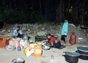 श्रीवर्धनमध्ये पार्किंगमुळे उत्तरकार्य करणाऱ्यास अडथळा