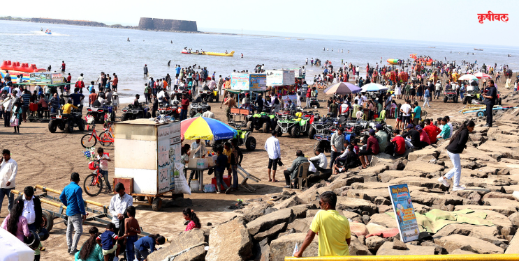 जिल्ह्यातील पर्यटन स्थळे गजबजली