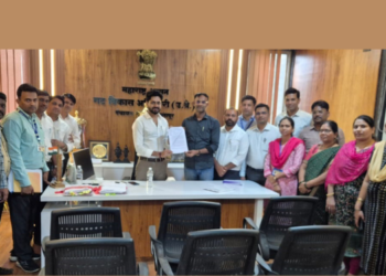 अतुल मालकरकडून अधिकाऱ्यांना त्रास