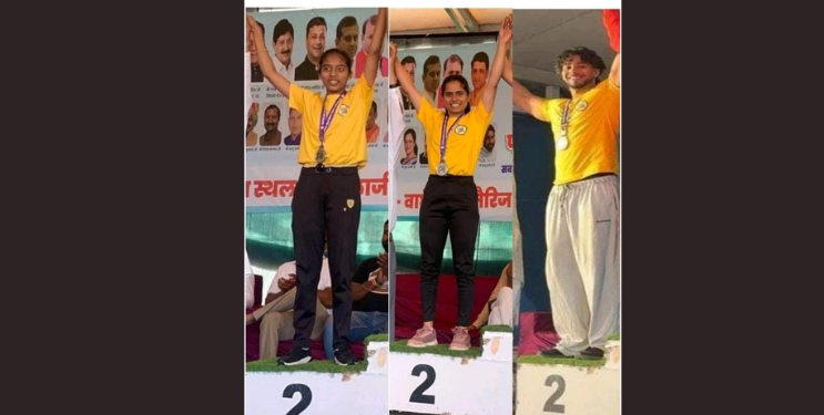 पॉवरलिफ्टिंग स्पर्धेत तीन रौप्यपदक