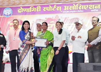 मंजुळा डाकी पुरस्काराने सन्मानित