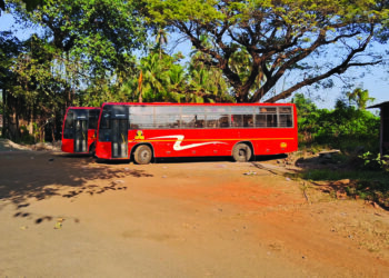 मोठ्या बसेसमुळे स्थानिकांची डोकेदुखी